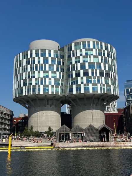 The Portland Towers – former cement silos that have been transformed into eco-certified offices with 360-degree views of Copenhagen – are a great metaphor for teamwork. Rather than tearing down silos, it’s better to build a bridge.